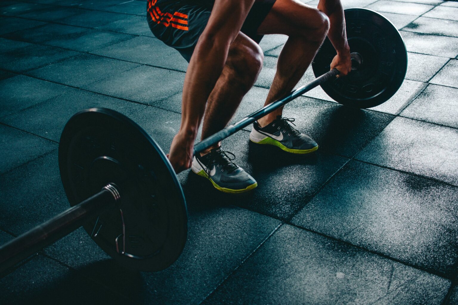 Mastering the Barbell Row Form: The Ultimate Guide for Perfecting Your ...