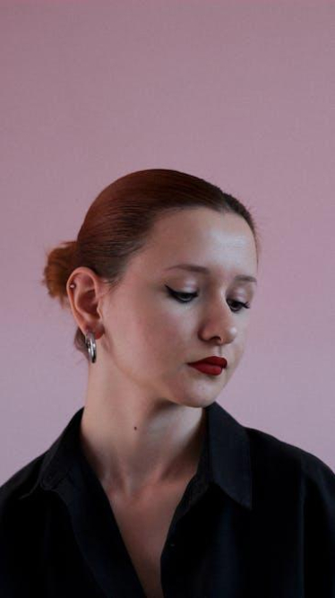 Top Hallmark Actresses of All Time: A Guide - Animascorp