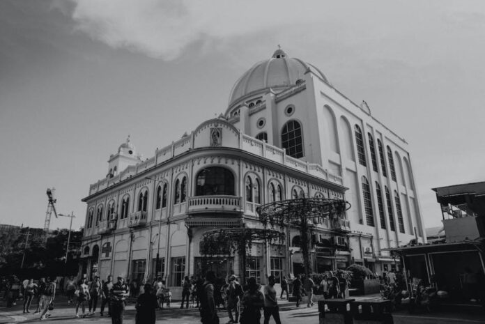 understanding-the-meaning-of-el-barrio-in-english.jpeg Understanding the Meaning of El Barrio in English