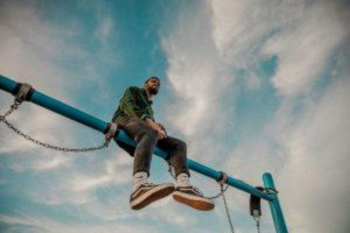 Comparing Olivia Rodrigo and Taylor Swift: Similarities and Differences