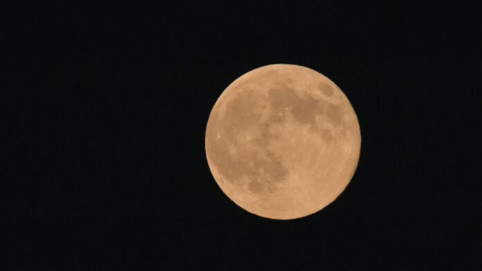 Exploring the Legacy of Aretha Franklin’s Iconic Image