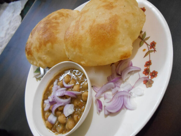 authentic-chhole-puri-recipe-for-traditional-indian-cuisine.JPG Authentic Chhole Puri Recipe for Traditional Indian Cuisine