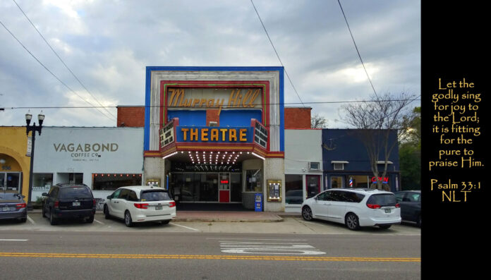 Experience the Romantic Magic of Edgewood Movie Theater in Lincoln