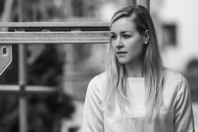 Why Gwen Stefani rocks the bikini look