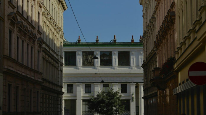 Danny Wagner Girlfriend: Who is the Mystery Woman in the Drummer’s Life