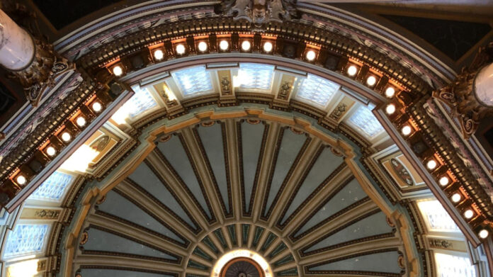 understanding-alan-jacksons-health-issues-what-you-need-to-know.jpg Understanding Alan Jackson’s Health Issues: What You Need to Know