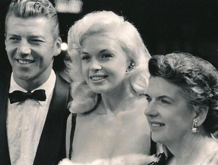 unraveling-the-mystery-of-jayne-mansfields-tragic-death.jpg Unraveling the Mystery of Jayne Mansfield’s Tragic Death