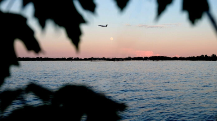 exploring-the-horizon-air-q400-a-comprehensive-guide.jpg Exploring the Horizon Air Q400: A Comprehensive Guide