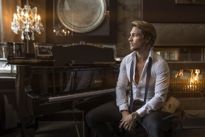 discover-tom-zanettis-height-facts-and-figures.jpg Discover Tom Zanetti’s Height: Facts and Figures