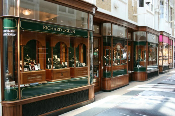Explore the Best Luxury Stores on Amazon for Exclusive Finds