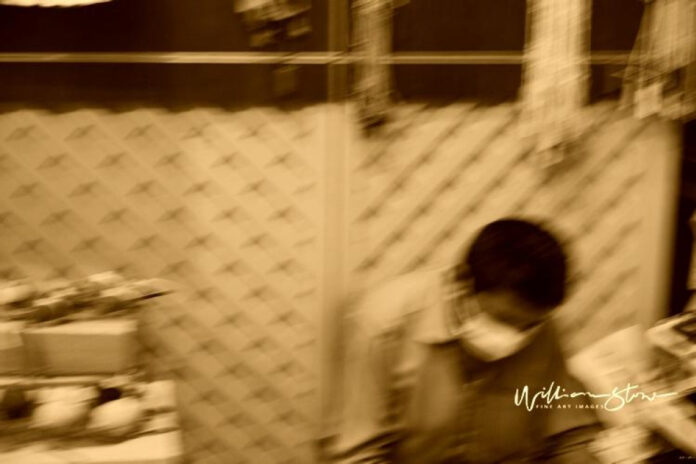 Captivating People Pleaser Lyrics: A Heartfelt Expression