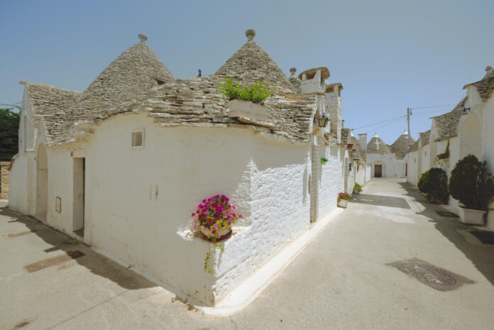 Enchanting Lyrics of a Beautiful World: Unveiling the Romantics in English