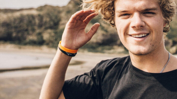 Ethan Chlebowski: Unveiling the Life of His Wife