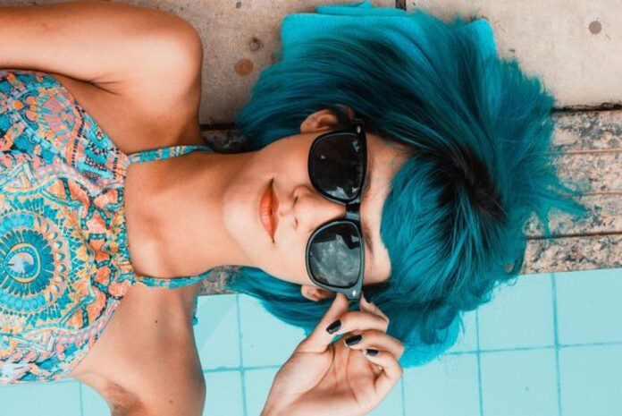 Exploring the Fashion Trends: Braless Teens and their Unconventional Choices