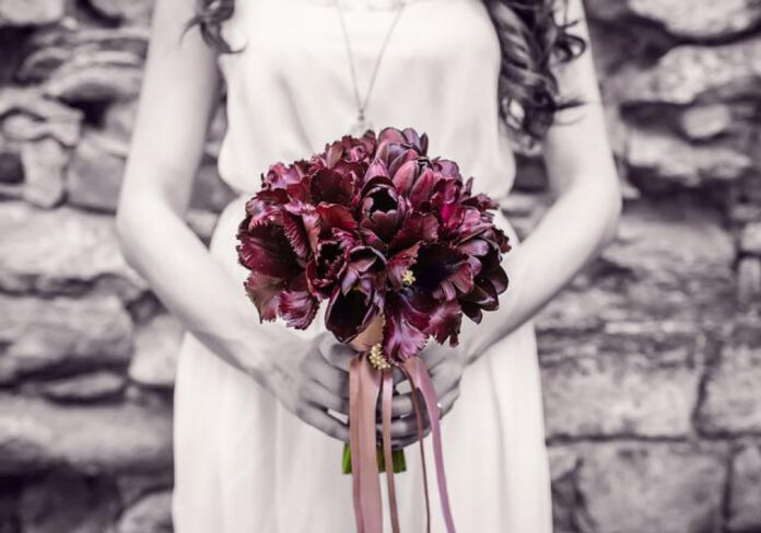 effortless-bridesmaid-hairstyles-for-wedding-romance.jpg Effortless Bridesmaid Hairstyles for Wedding Romance