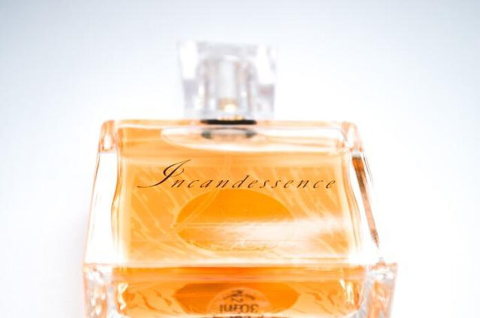 Uncover the Seductive Scents of the Best Men’s Perfume