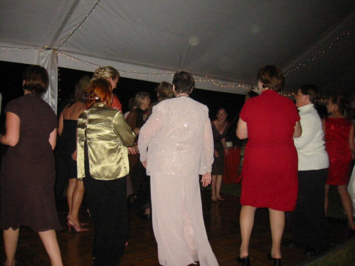 elegant-mother-of-the-groom-pant-suits-a-timeless-choice-for-weddings.jpg Elegant Mother of the Groom Pant Suits: A Timeless Choice for Weddings