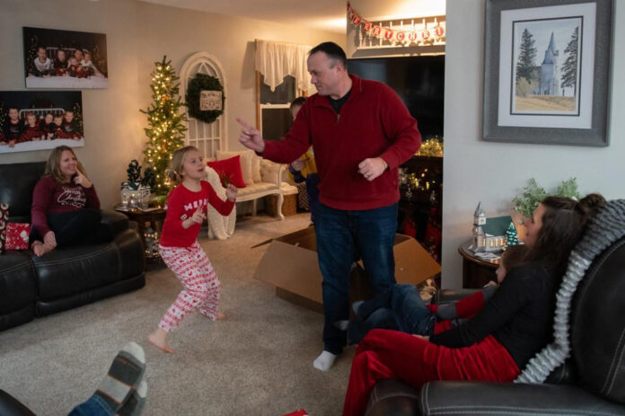 Mastering the Art of Charades in English: Let the Gestures Begin!