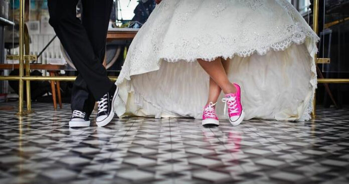 10 Heartbreaking Signs Your Husband Isn’t In Love With You
