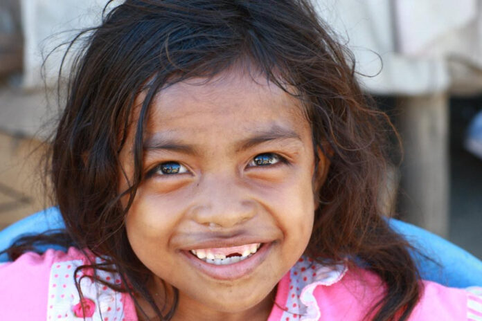 love-knows-no-age-young-girl-old-guy-romance.jpg Love Knows No Age: Young Girl Old Guy Romance