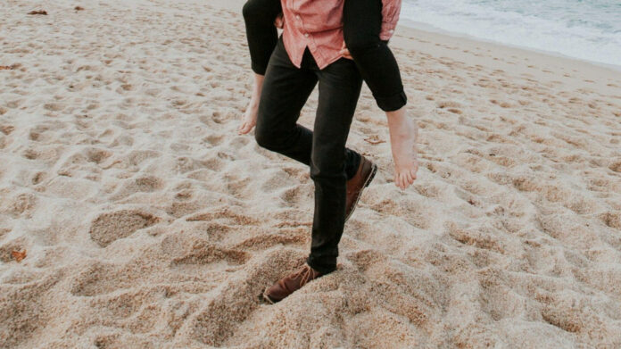 Is Your Husband Still Madly in Love? Take This Quiz to Find Out
