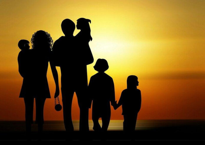Discover the Power of Family Bonding: Short Quotes for Inspiration