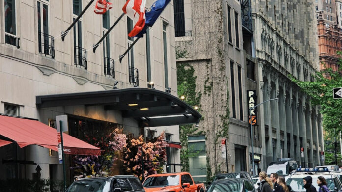 exploring-four-seasons-does-the-luxury-hotel-chain-offer-a-loyalty-program.jpg Exploring Four Seasons: Does the Luxury Hotel Chain Offer a Loyalty Program