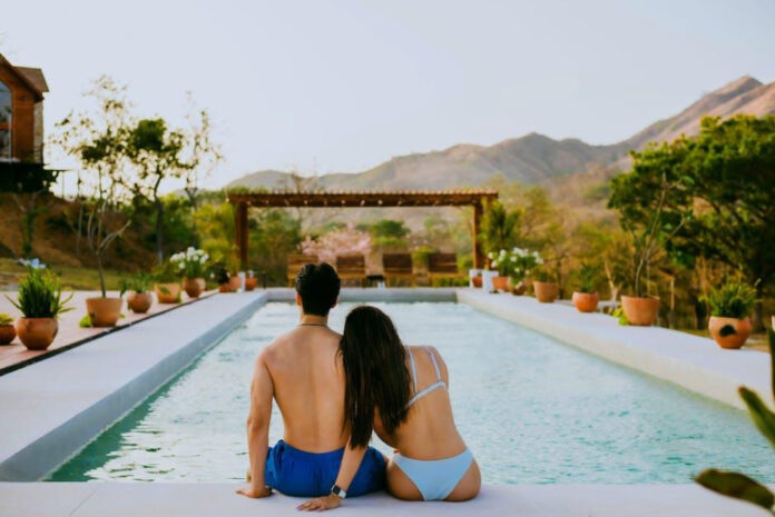 Exploring Whether the Rio Hotel is on the Las Vegas Strip