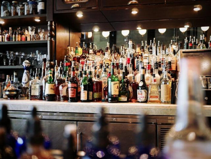 The Benefits of Having a Wet Bar in Your Hotel Room