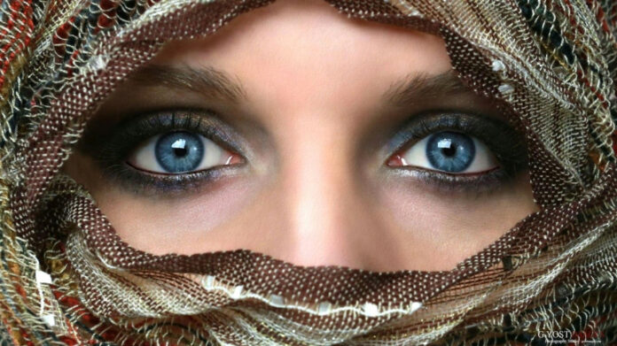 the-lifespan-of-eyeshadow-what-you-need-to-know.jpg The Lifespan of Eyeshadow: What You Need to Know