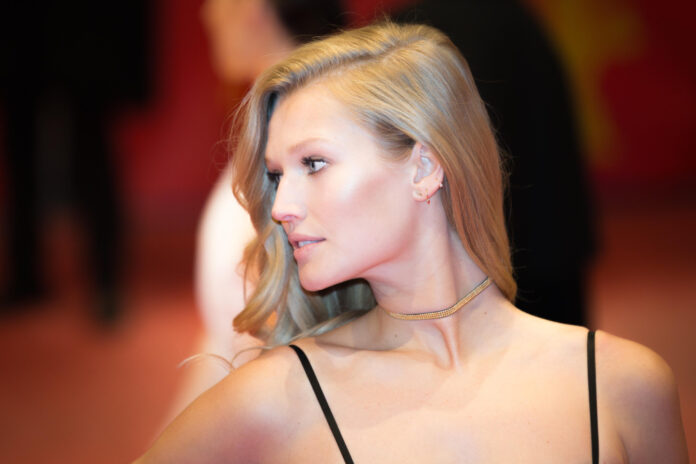 Model Toni Garrn: From Runway Success to Philanthropic Work