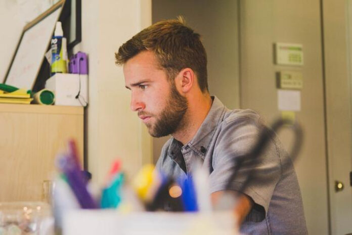 Top Job Knowledge Performance Review Phrases for Managers