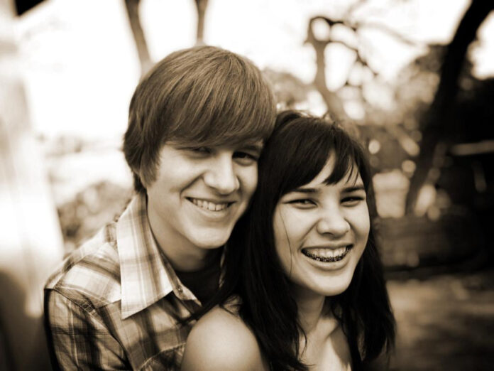 Get Closer with Fun Couples Quizzes | Strengthen Your Relationship Today