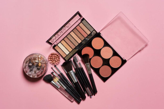 How Long Can Makeup Last on Your Skin? Understanding the Duration