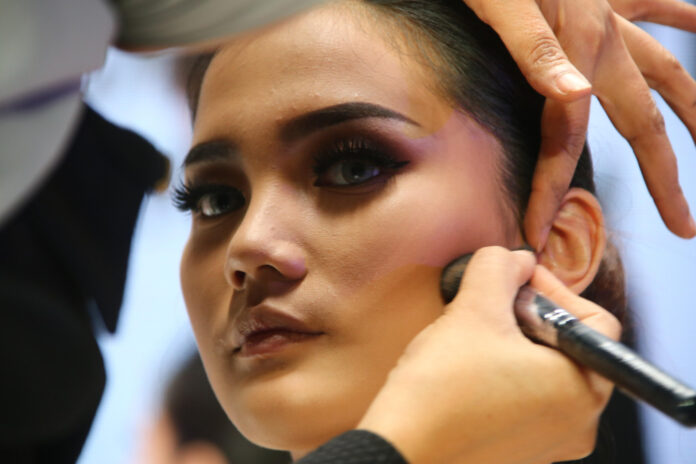 Can You Safely Wear Face Makeup with a Stye