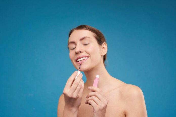 mastering-the-art-applying-makeup-to-your-face.jpeg Mastering the Art: Applying Makeup to Your Face