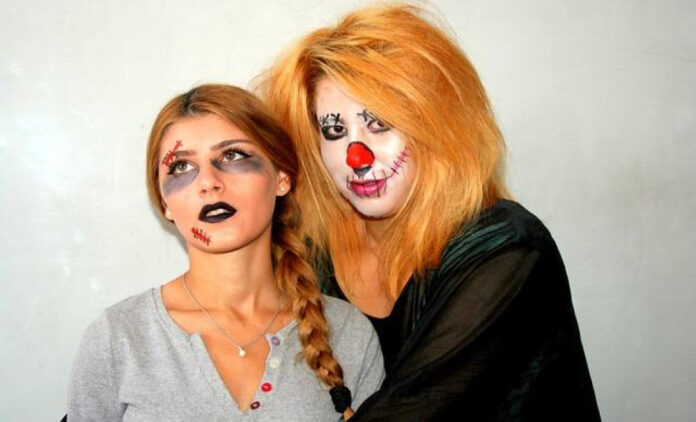 mastering-two-face-makeup-a-step-by-step-guide.jpg Mastering Two-Face Makeup: A Step-by-Step Guide