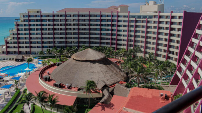 Ultimate Guide: Getting from Cancun to Xcaret for an Unforgettable Experience